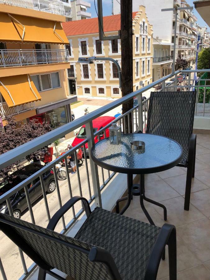 Yellow Fresh Apartment-City Center أليكسانثيربوليس المظهر الخارجي الصورة