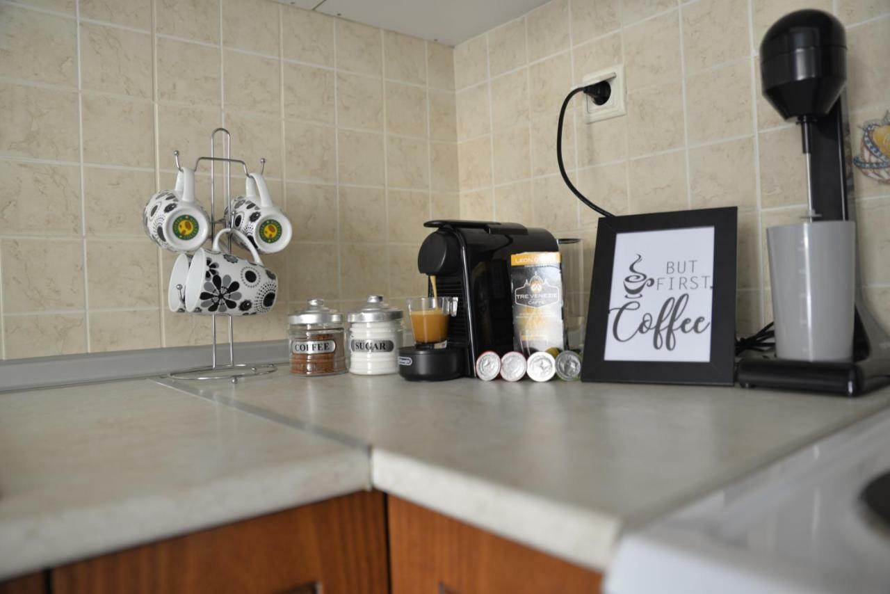 Yellow Fresh Apartment-City Center أليكسانثيربوليس المظهر الخارجي الصورة