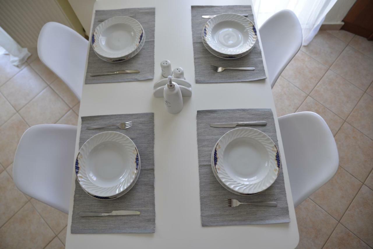 Yellow Fresh Apartment-City Center أليكسانثيربوليس المظهر الخارجي الصورة