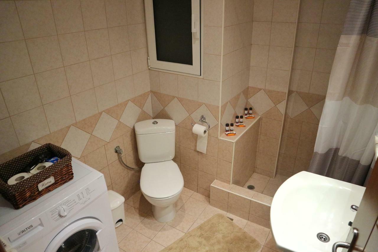 Yellow Fresh Apartment-City Center أليكسانثيربوليس المظهر الخارجي الصورة
